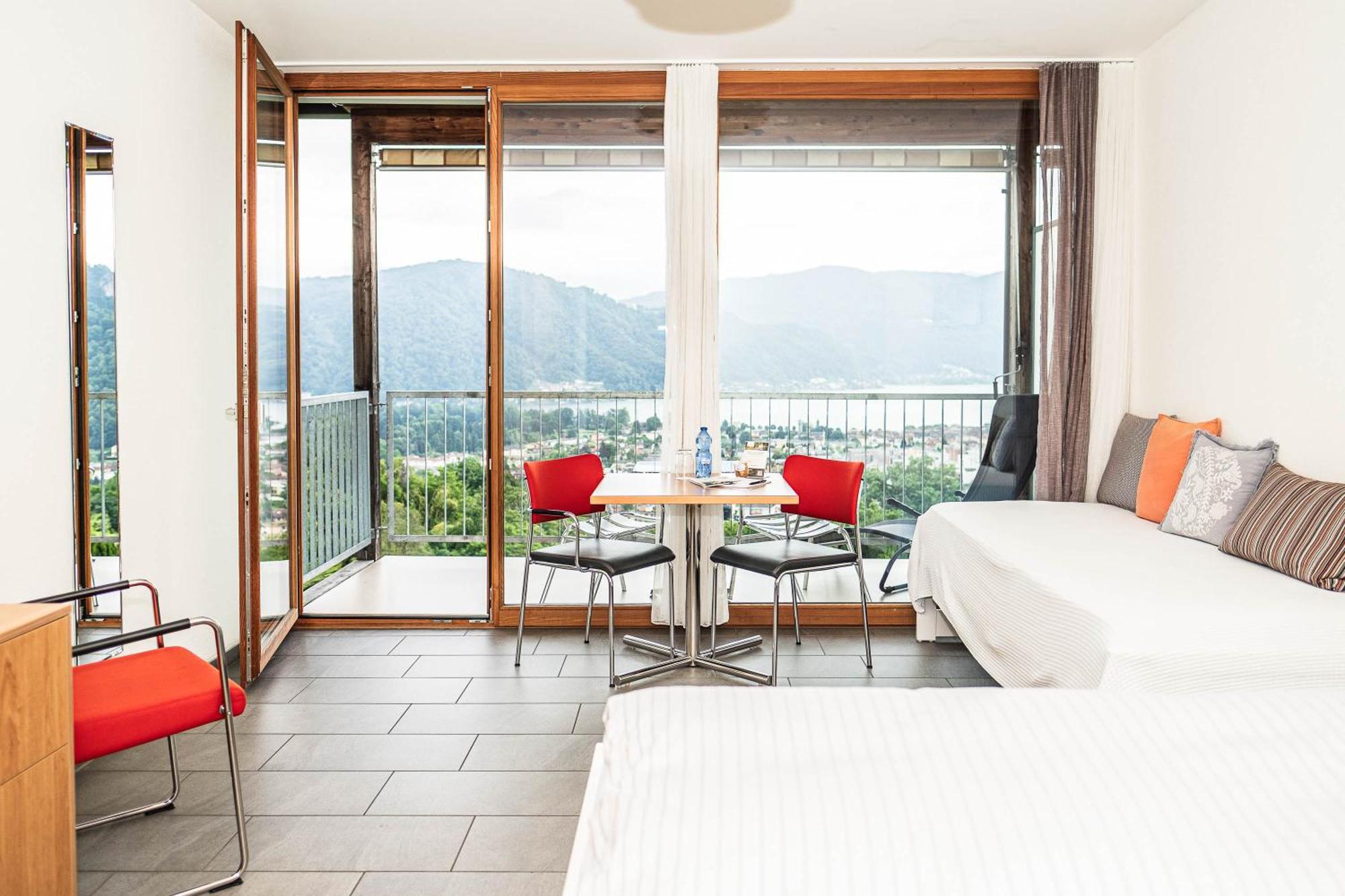 Paladina Hotel Pura Luaran gambar